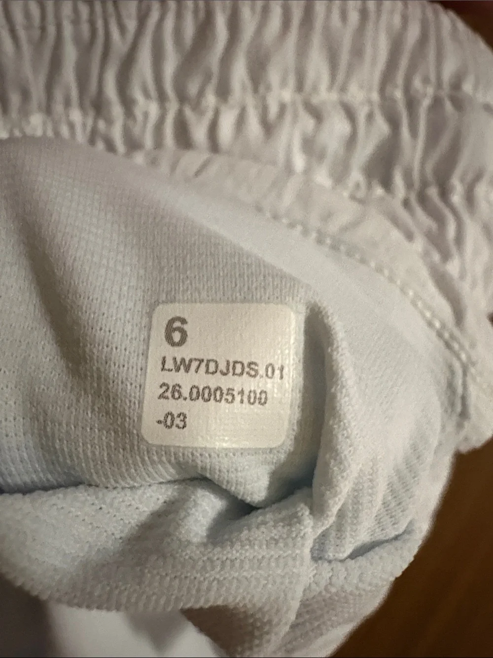 Lululemon Women's White Athletic Shorts Size 6